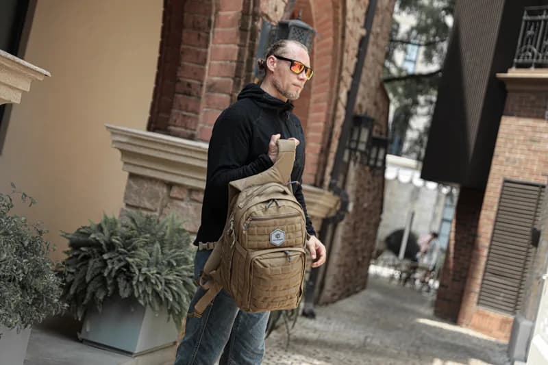 EM06009 “Tutank”25L Tactical Backpack application scene 1