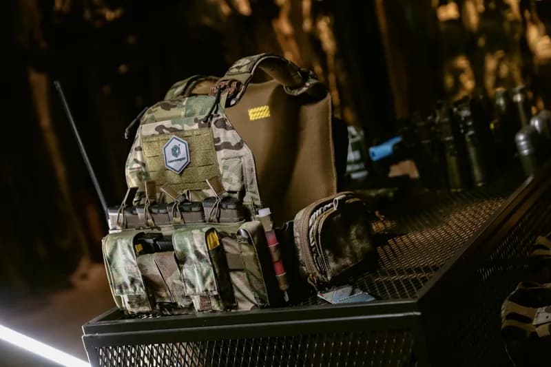 EM7404 LAVC Assault Plate Carrier W/ROC application scene 1