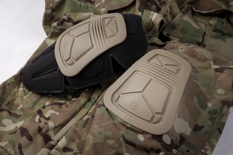 EM9747 Shield E3 Combat Knee Pads application scene 2