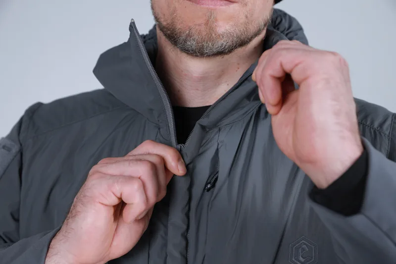 EMB06005 Toad Lightweight Insulated Jacket construction detail 4