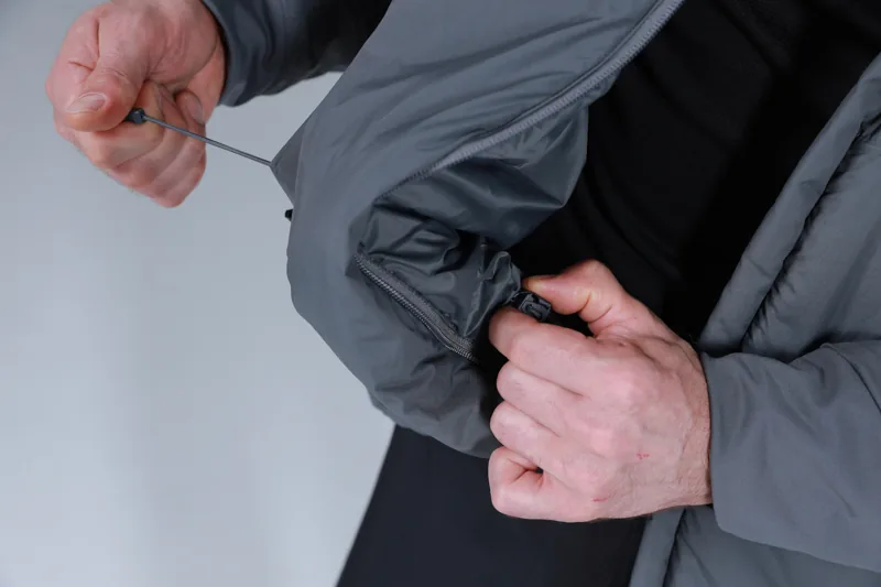 EMB06005 Toad Lightweight Insulated Jacket construction detail 7