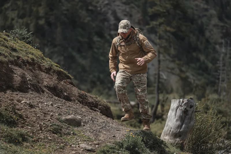 EMB9750 OCELOT Waterproof Jacket application scene 5